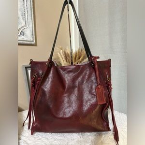Old Trend Daisy Tote Like New - Used once -